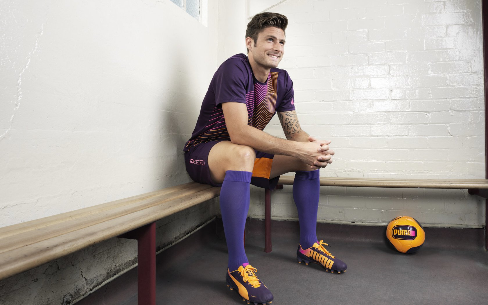 “中超联赛电视转播覆盖全国各大平台，再创新高”，2021中超赛事转播权